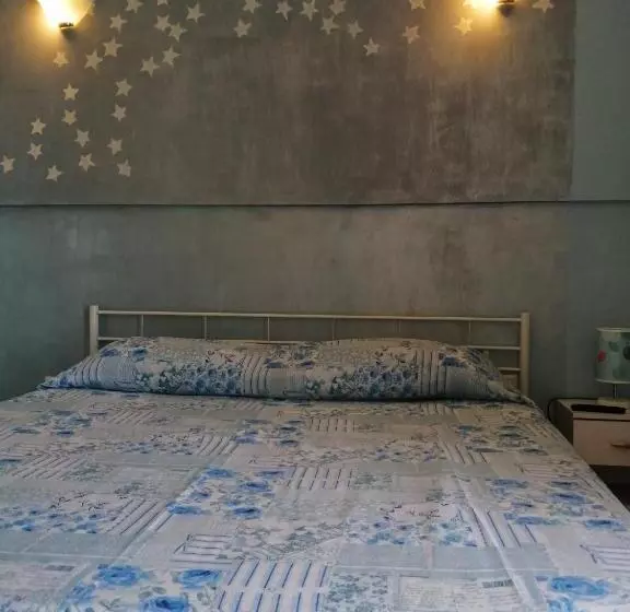 Majatalo Una Terrazza Sul Mare