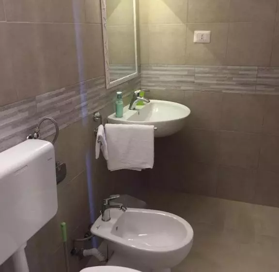 Majatalo Una Terrazza Sul Mare