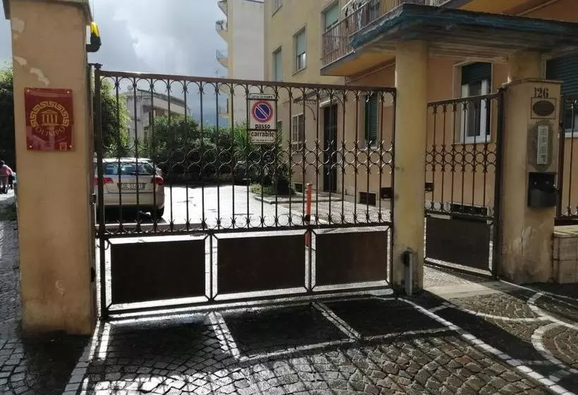 ベッドアンドブレックファースト Affittacamere Olimpo