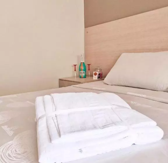 ベッドアンドブレックファースト Affittacamere Olimpo