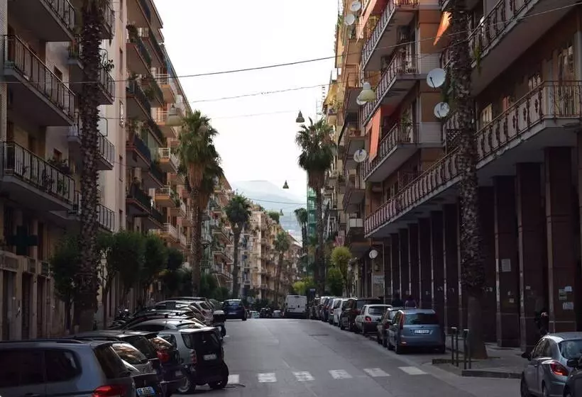 تختخواب و صبحانه Mare Di Luci