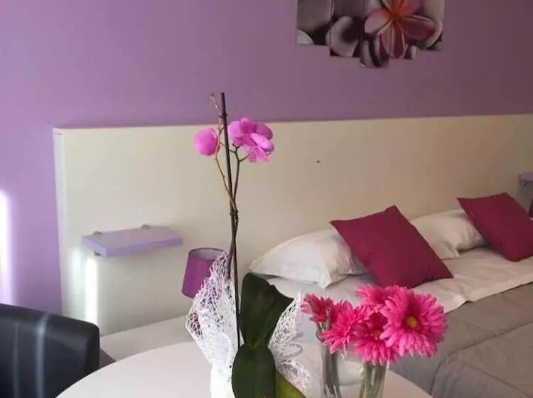 تختخواب و صبحانه Mare Di Luci