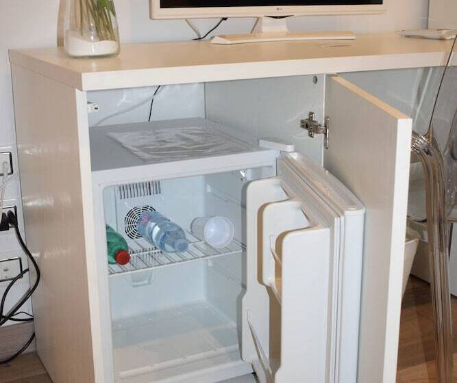 تختخواب و صبحانه Mare Di Luci