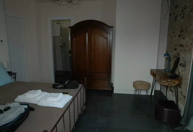 Castello D Alcontres B&b