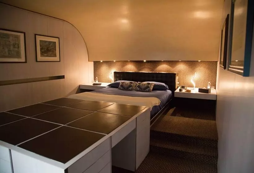 Hostelli Country Hub Milano