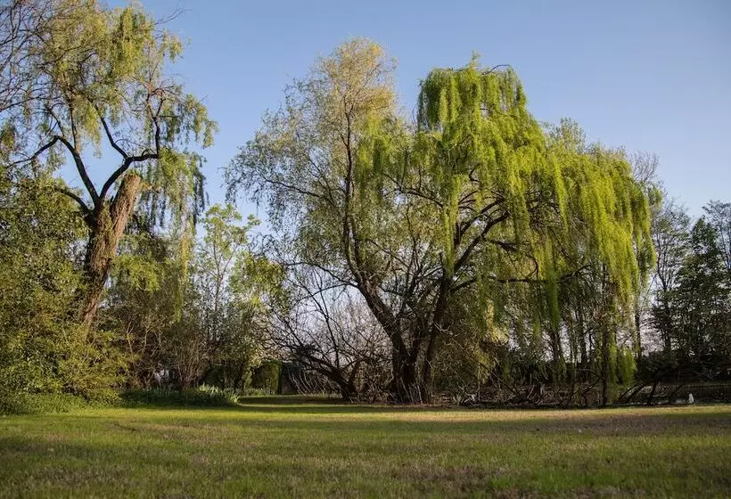 Hostelli Country Hub Milano