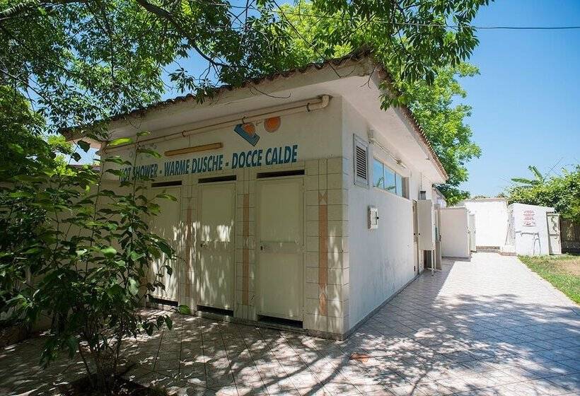 בית מלון כפרי Camping Almoetia