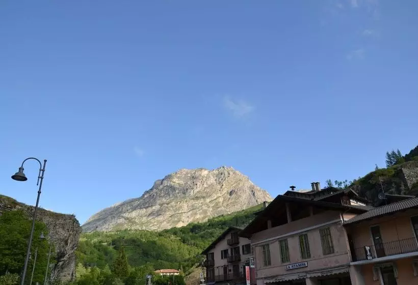 ホテル Alpi Cozie