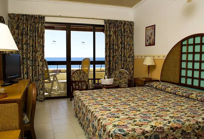 Hotelli Brisas Sierra Mar-Los Galeones