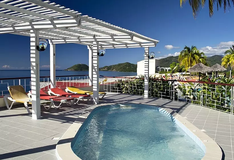 Hotelli Brisas Sierra Mar-Los Galeones