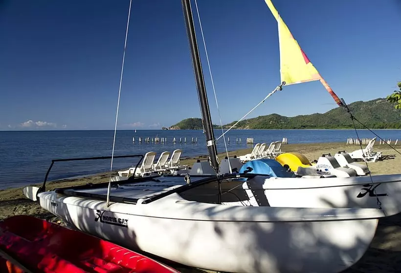 Hotelli Brisas Sierra Mar-Los Galeones