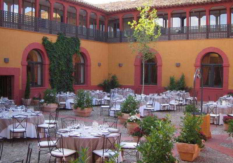 Hotel Convento De Santa Clara