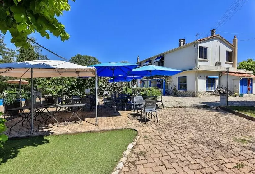 Отель Cayrons Vence & St Paul De Vence