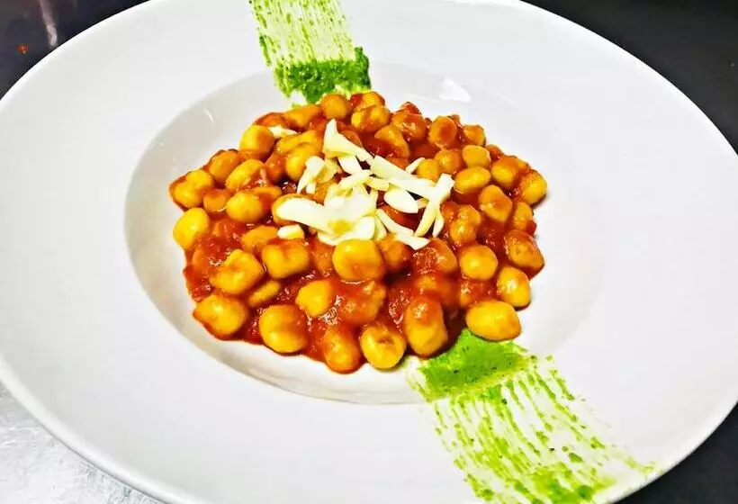 בית מלון כפרי Gardenia