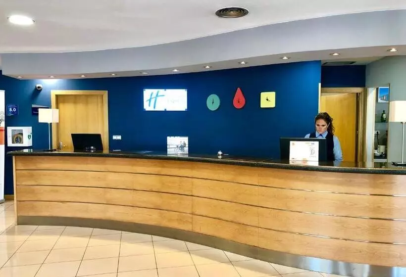 Отель Holiday Inn Express San Sebastian De Los Reyes, An Ihg