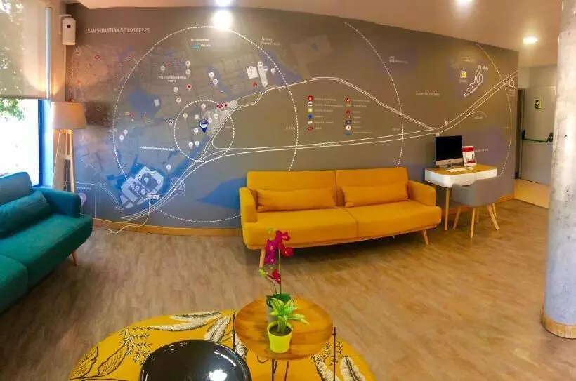 Отель Holiday Inn Express San Sebastian De Los Reyes, An Ihg