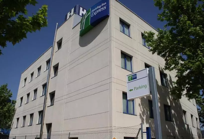 Отель Holiday Inn Express San Sebastian De Los Reyes, An Ihg
