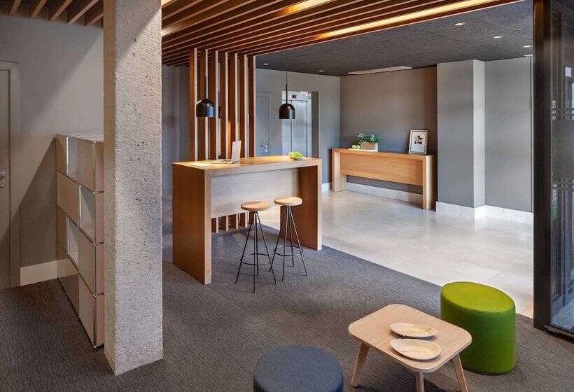 هتل Ibis Styles Pamplona Noain