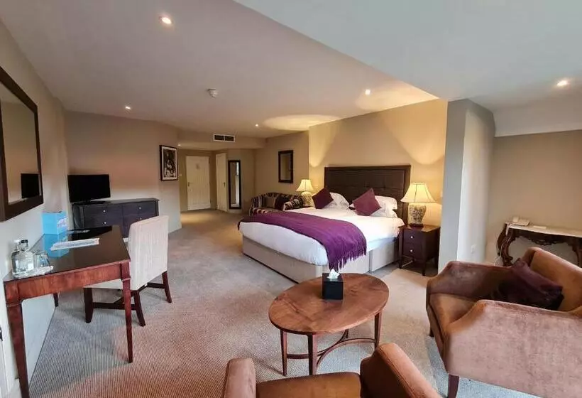 ホテル Powdermills Country House