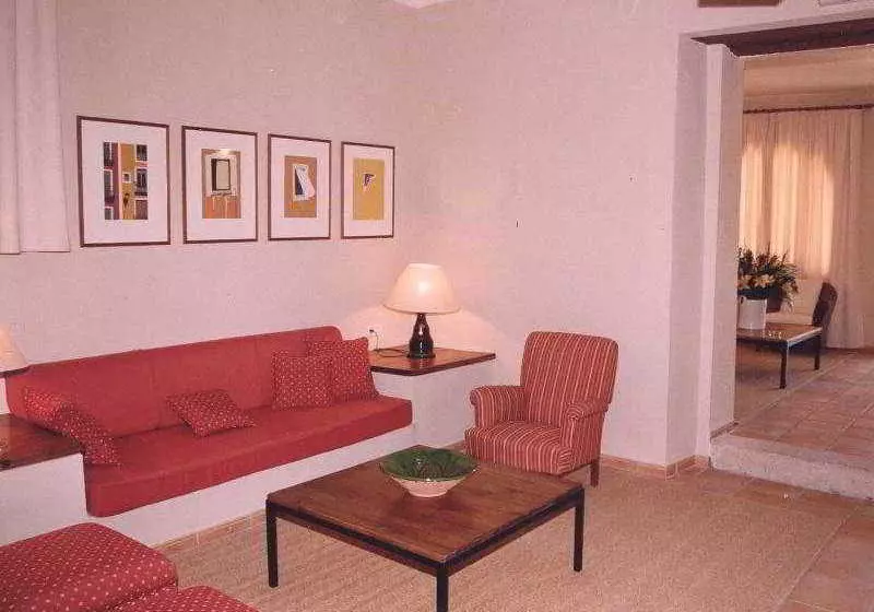 Hotel Rural Finca Les Fanecaes