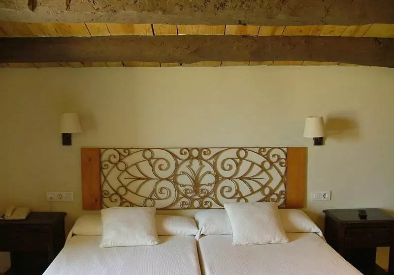 Hotel Rural Finca Les Fanecaes