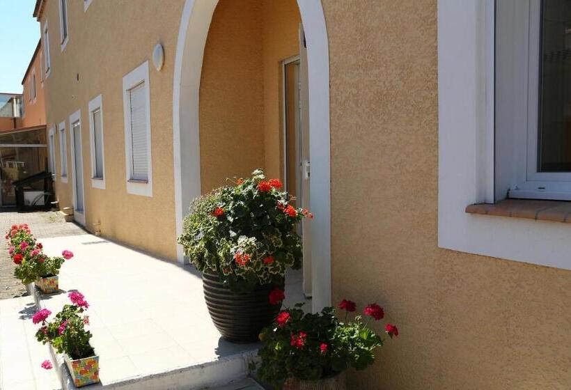 فندق على الطريق Myriam Vias Plage