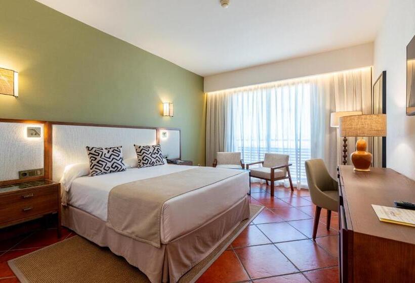 Puerto Antilla Grand Hotel