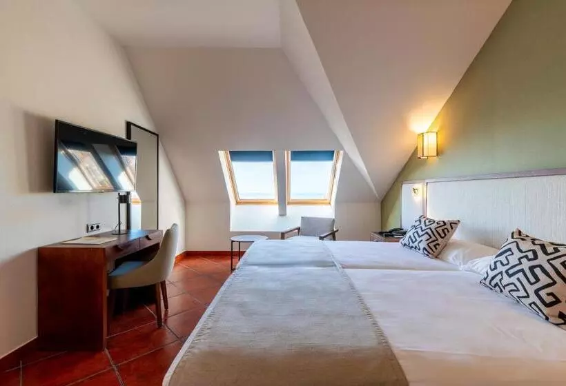 Puerto Antilla Grand Hotel