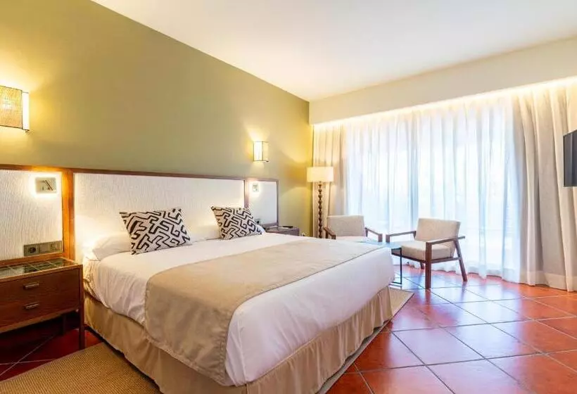 Puerto Antilla Grand Hotel