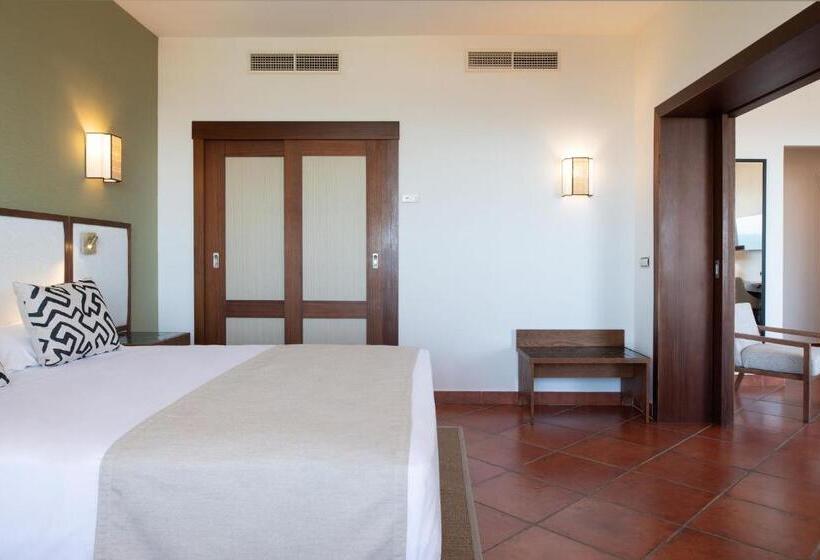 Puerto Antilla Grand Hotel