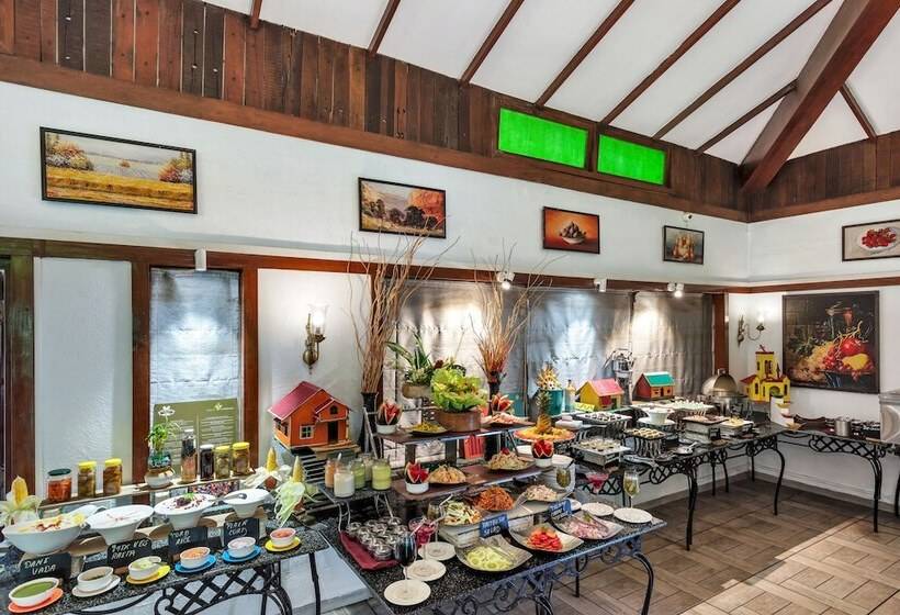 אתר נופש Club Mahindra Mahabaleshwar Sherwood