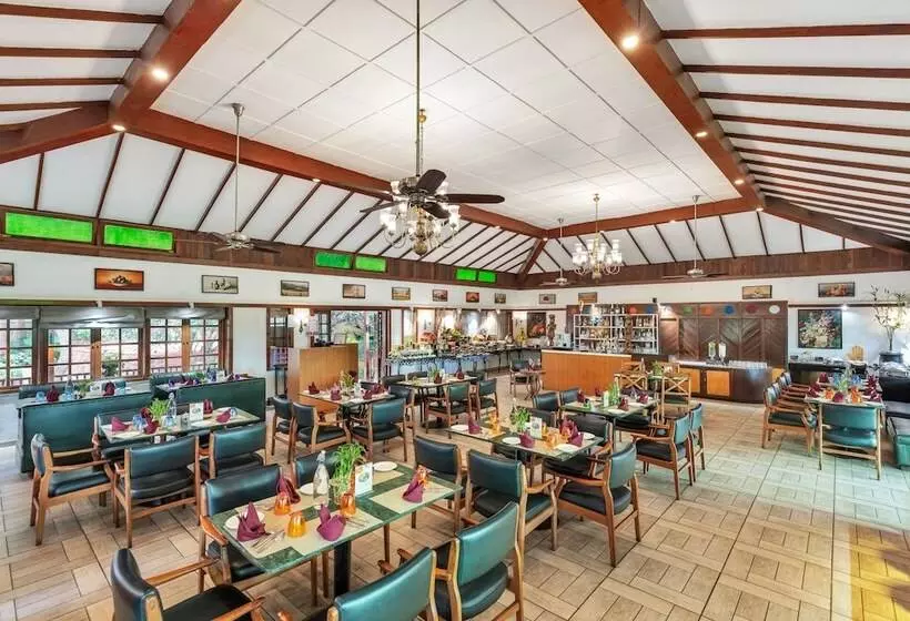 Lomakeskus Club Mahindra Mahabaleshwar Sherwood