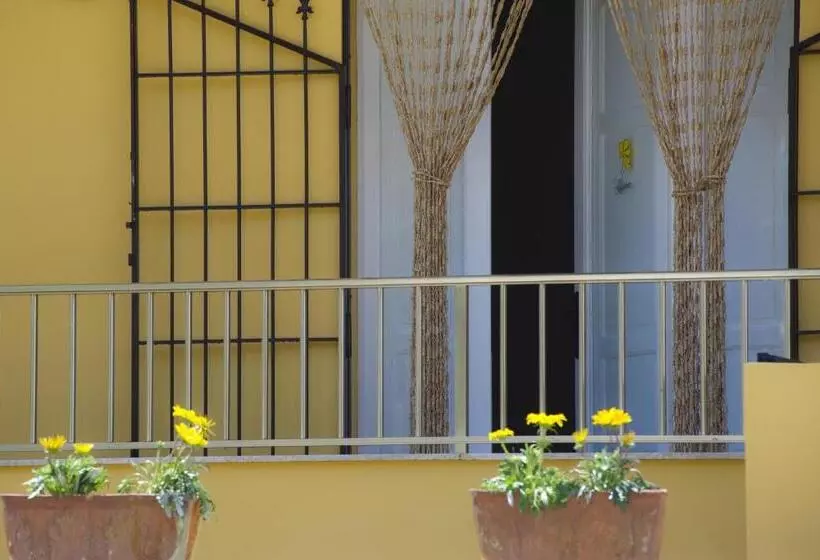 B&b Fiori Gialli Caucana