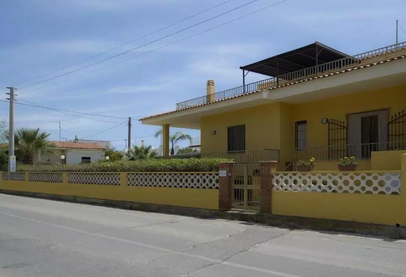 B&b Fiori Gialli Caucana