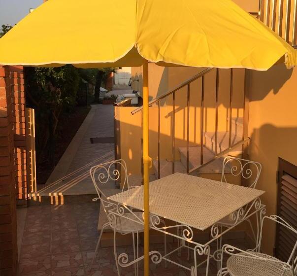 B&b Fiori Gialli Caucana