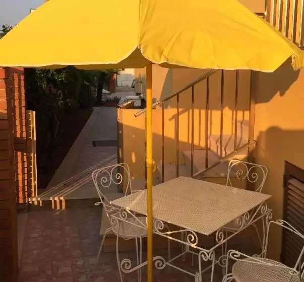 B&b Fiori Gialli Caucana