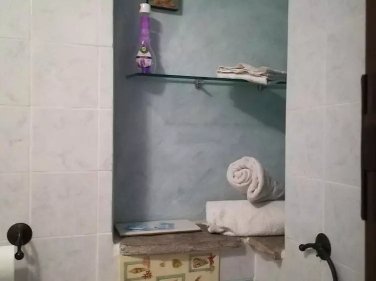 تختخواب و صبحانه La Terrazza