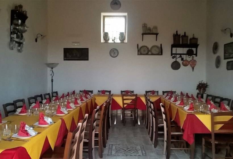 فندق ريفى Agriturismo Monte Criscione