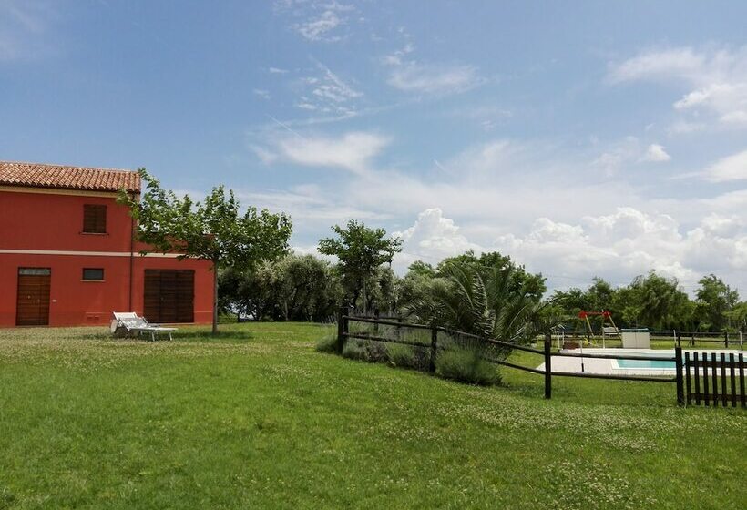 בית מלון כפרי Agriturismo Villa Savignano