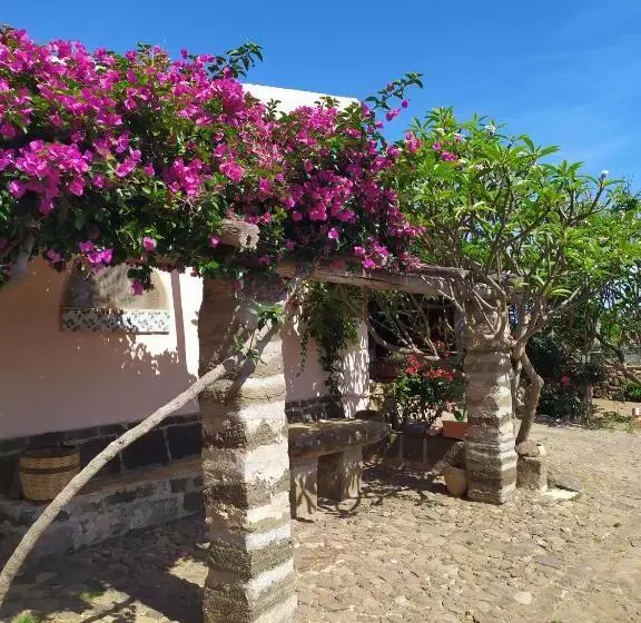 پانسیون Agriturismo Hibiscus