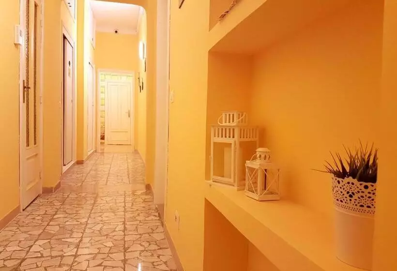 پانسیون Lcs Pisa Self Check In