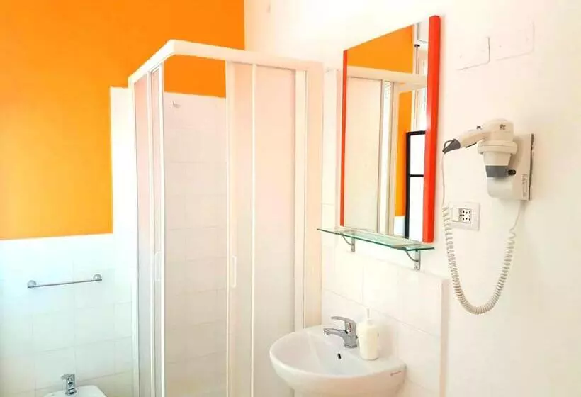 پانسیون Lcs Pisa Self Check In