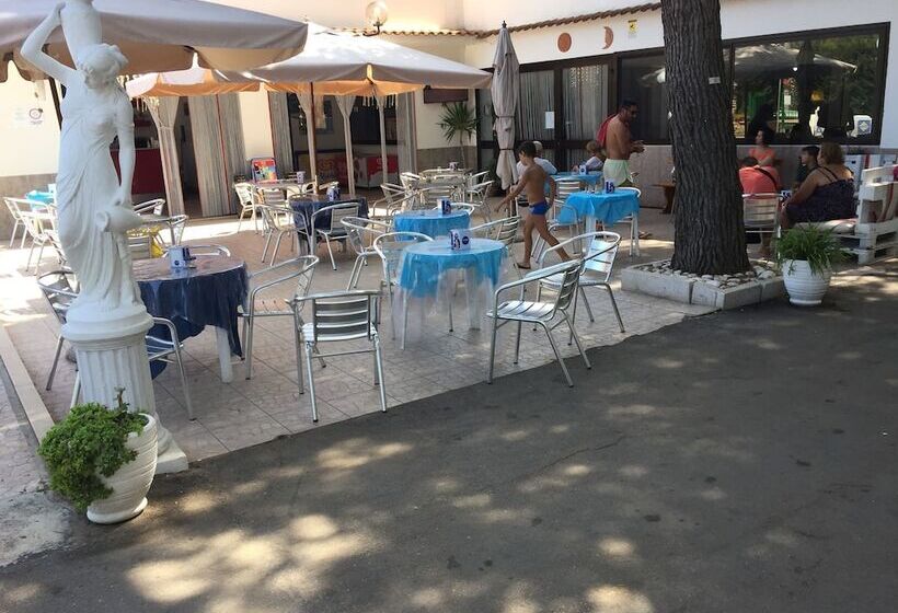 Курорт Viola Club Village