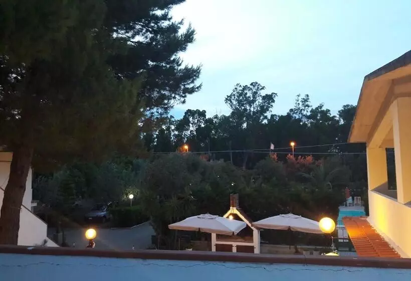 استراحتگاه Viola Club Village