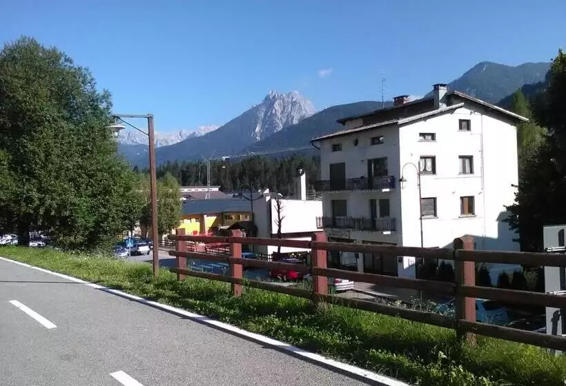 ベッドアンドブレックファースト Central Greenlife