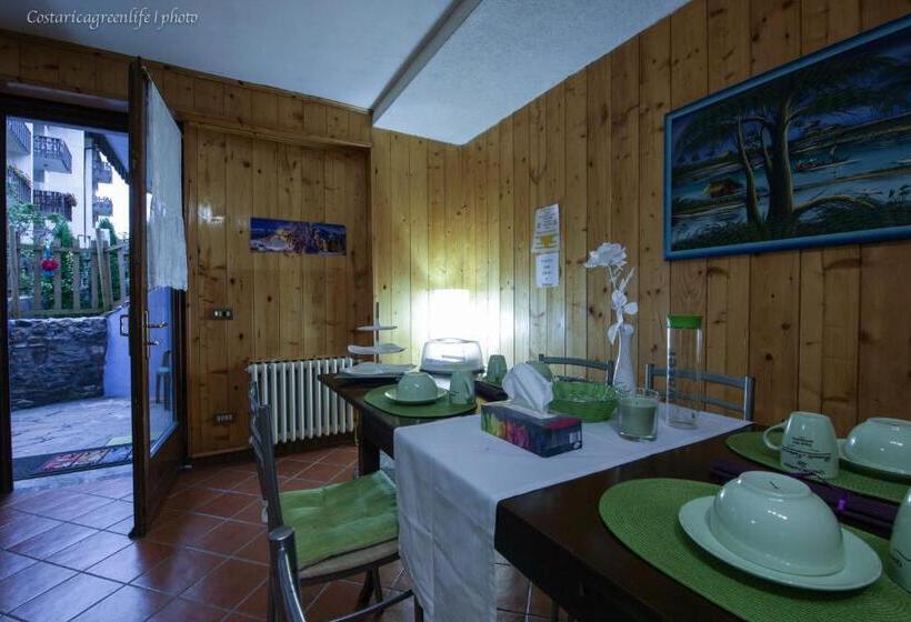 ベッドアンドブレックファースト Central Greenlife