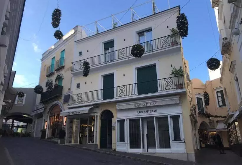 Majatalo Boutique Suites In Piazzetta