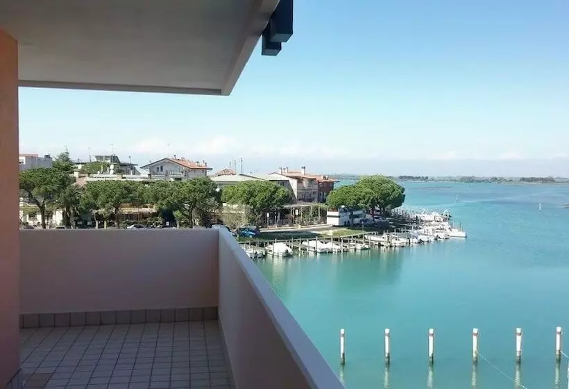 Aparthotel Capitol