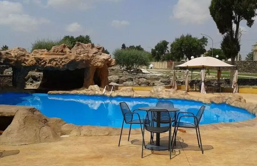 Hotelli Villa Renna Ex Casina Cancellieri