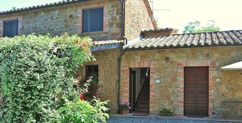 田舎風ホテル Agriturismo Poggio Porsenna